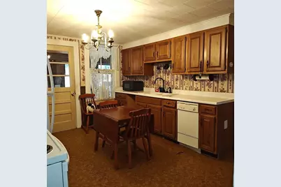 233 Maple St, Warren, MA 01083 - Photo 2