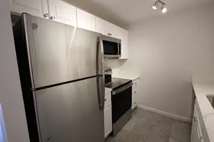 1801 Franklin Crossing Rd, Franklin, MA 02038 - Photo 4