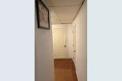 11 Cottage St, Lowell, MA 01852 - Photo 10