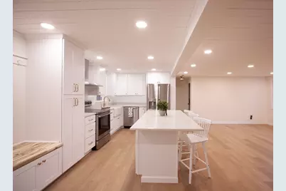 14 Bartlett St, Oxford, MA 01540 - Photo 2