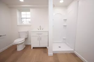 14 Bartlett St, Oxford, MA 01540 - Photo 16