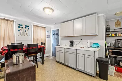 88 Linden St, New Bedford, MA 02740 - Photo 4