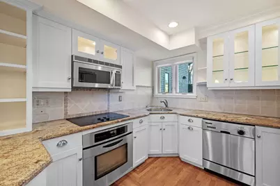 55 Brackett Pl #B, Marblehead, MA 01945 - Photo 6