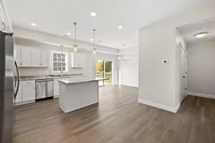 29 Johnson St, Taunton, MA 02780 - Photo 8