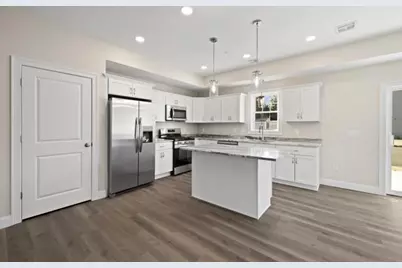 29 Johnson St #A, Taunton, MA 02780 - Photo 6