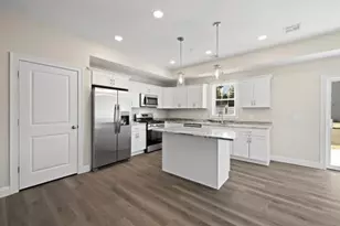 29 Johnson St, Taunton, MA 02780 - Photo 6