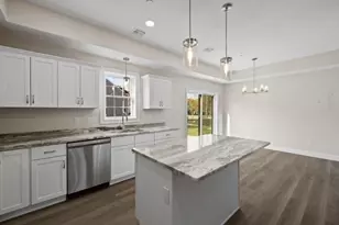 29 Johnson St, Taunton, MA 02780 - Photo 4