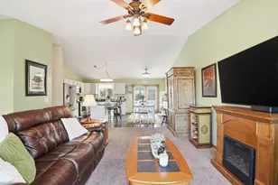 33 Warner St, Fall River, MA 02720 - Photo 8