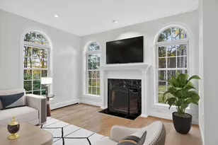 14 Pine Hill Rd, Framingham, MA 01701 - Photo 8