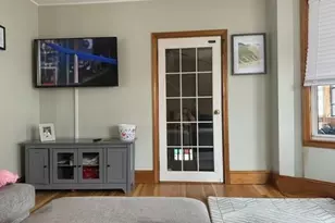 10 Cushing St, Salem, MA 01970 - Photo 4