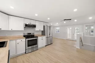 9 Blissful Ln, Wareham, MA 02538 - Photo 8