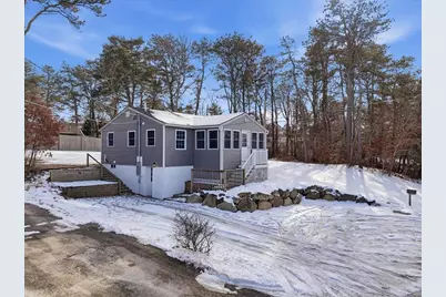 9 Blissful Ln, Wareham, MA 02538 - Photo 2