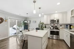 13 Beverly's Way, Lakeville, MA 02347 - Photo 12