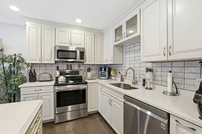 13 Beverlys Way #13, Lakeville, MA 02347 - Photo 6