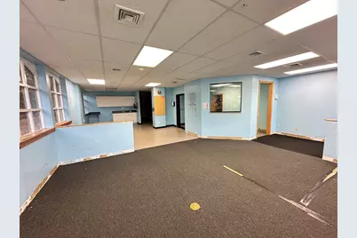 180 Westfield St #A, West Springfield, MA 01089 - Photo 4