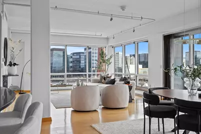 25 Channel Center St #1102, Boston, MA 02210 - Photo 8