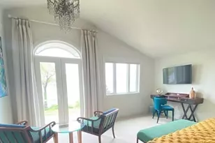 88 Little Neck Rd, Ipswich, MA 01938 - Photo 1