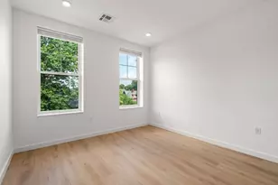 40 Centre St, Brookline, MA 02446 - Photo 4