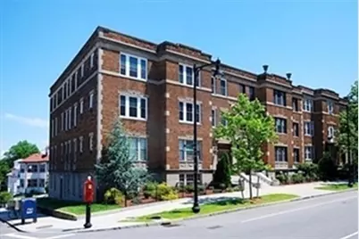 2025 Commonwealth Avenue #5, Boston, MA 02135 - Photo 12