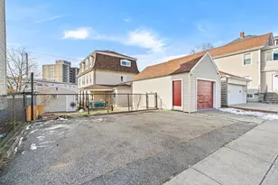 712-722 Eastern Ave, Fall River, MA 02723 - Photo 4