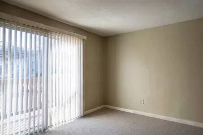 3636 N Main St #5, Fall River, MA 02720 - Photo 8