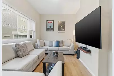 13 Knowlton Street, Boston, MA 02127 - Photo 2