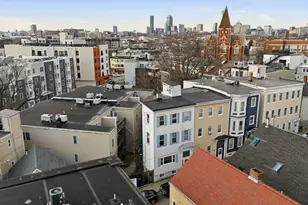 13 Knowlton St, Boston, MA 02127 - Photo 34