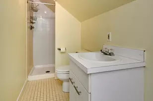 75 Amity Pl, Amherst, MA 01002 - Photo 24