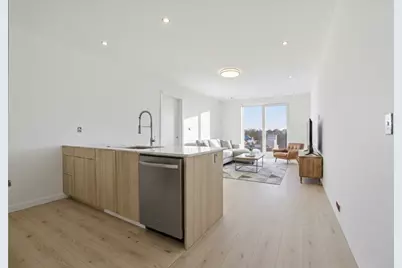 1035 Commonwealth Ave #502, Boston, MA 02215 - Photo 4