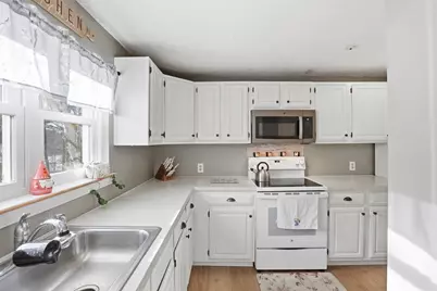 25 Thayer Pond Dr #2, Oxford, MA 01537 - Photo 12