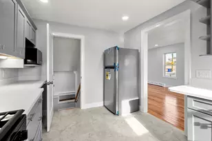 119 Pebble St, Fall River, MA 02721 - Photo 16