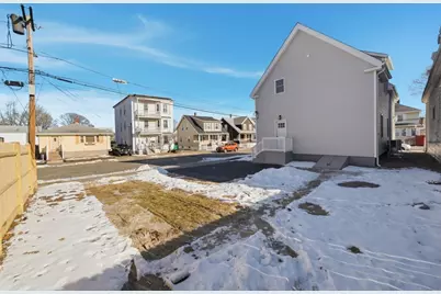 1 Clough St, Lynn, MA 01902 - Photo 4