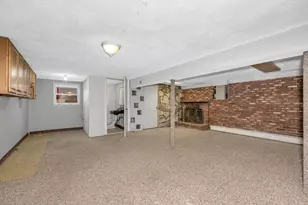 2 Heath St, Billerica, MA 01821 - Photo 30