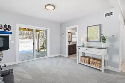 55 Greencourt Street, Worcester, MA 01604 - Photo 24