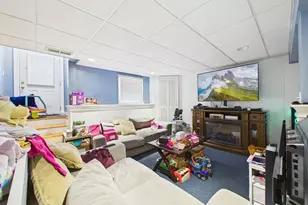 23 Elmwood Dr, Berkley, MA 02779 - Photo 28