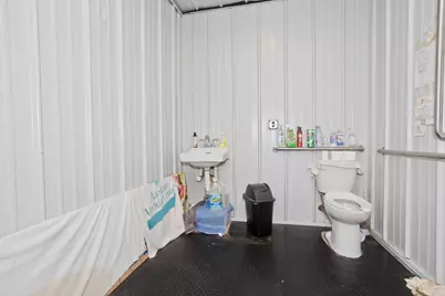 102 Grove St, Chicopee, MA 01020 - Photo 16