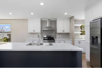 460 Collins Street #6, Attleboro, MA 02703 - Photo 16