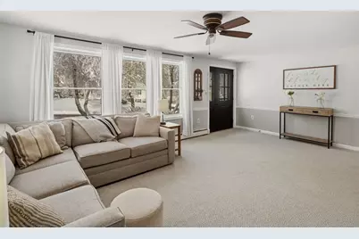 52 Montclair Dr, North Attleboro, MA 02760 - Photo 6