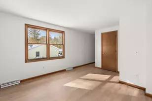 25 Laurelwood Ln, Springfield, MA 01128 - Photo 18