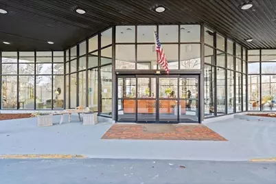 250 Hammond Pond Parkway #213S, Newton, MA 02467 - Photo 6