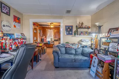 208 Laurel St, Fitchburg, MA 01420 - Photo 12