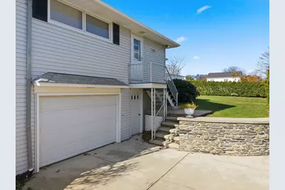 9 Monmouth St, Acushnet, MA 02743 - Photo 34