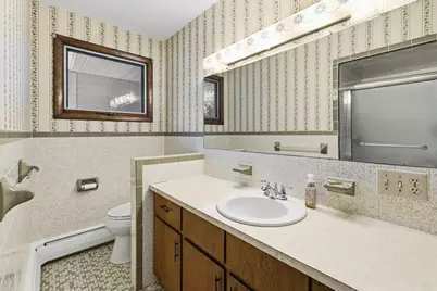 9 Monmouth St, Acushnet, MA 02743 - Photo 4