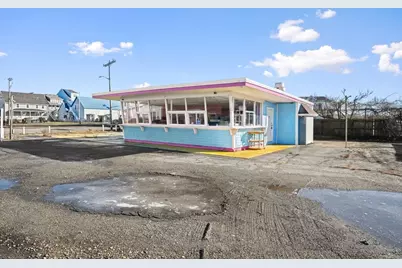 17 Dyke Rd, Marshfield, MA 02050 - Photo 2