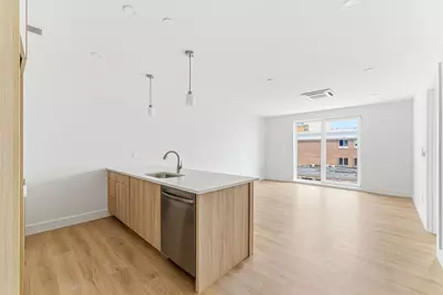 1035 Commonwealth Ave #306, Boston, MA 02215 - Photo 4