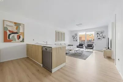 1035 Commonwealth Ave #506, Boston, MA 02215 - Photo 2