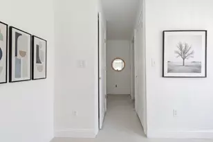 1035 Commonwealth Ave, Boston, MA 02215 - Photo 4