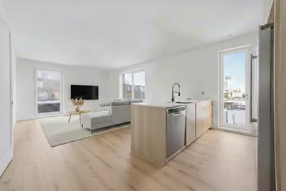 1035 Commonwealth Ave #311, Boston, MA 02215 - Photo 4