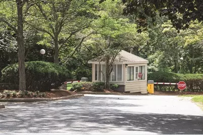 250 Hammond Pond Parkway #1205N, Newton, MA 02467 - Photo 4