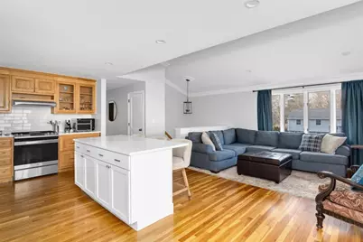 201 Crossfield Road, Franklin, MA 02038 - Photo 2